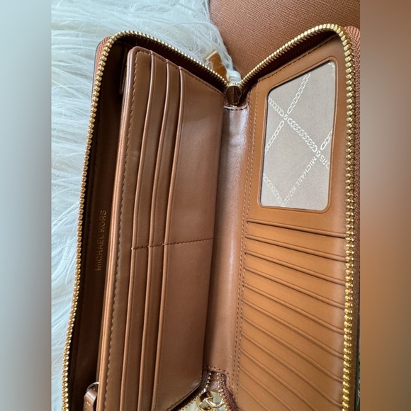 New Michael Kors MK Leather Tote Jet Set Extra Large Travel Tan+matching wallet - Picture 9 of 12